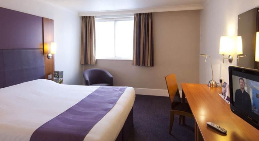 Premier Inn Oxford Exterior photo